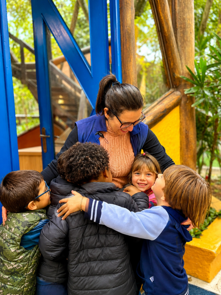 DIA DO ABRACO THEOREMA BILINGUAL SCHOOL BALNEARIO PICARRAS 6 | Theorema Bilingual Eco School | Balneario Picarras