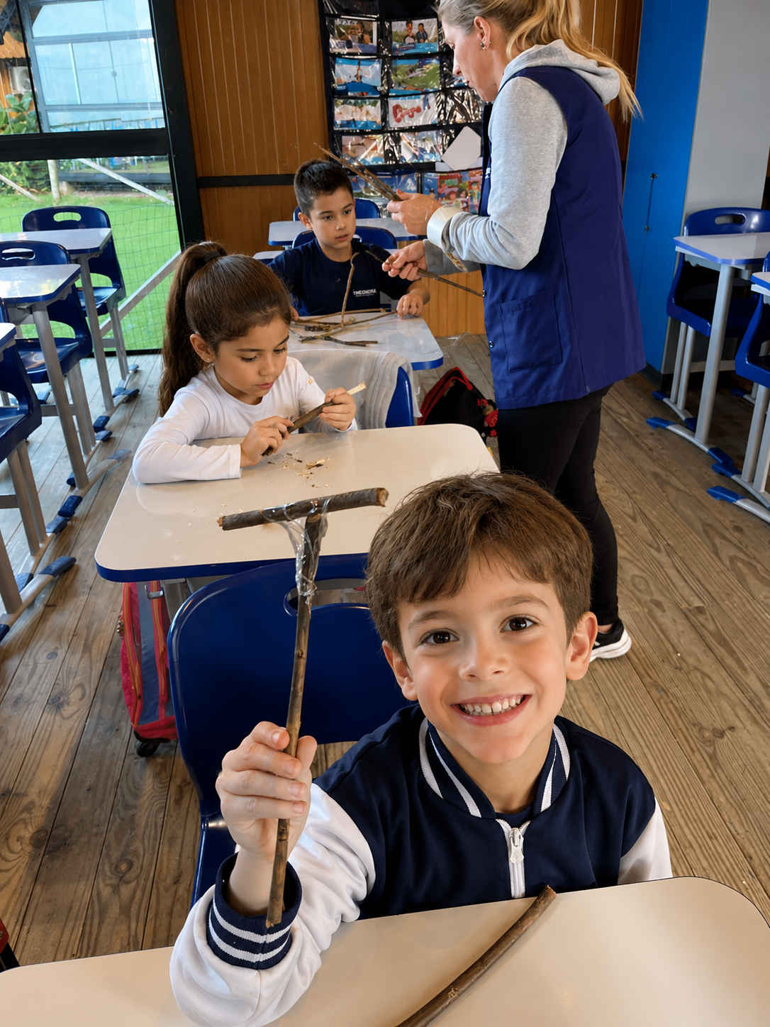 THEOREMA BILINGUAL ECO SCHOOL - COLETA MATERIAL NATURAL - PICARRAS - 04